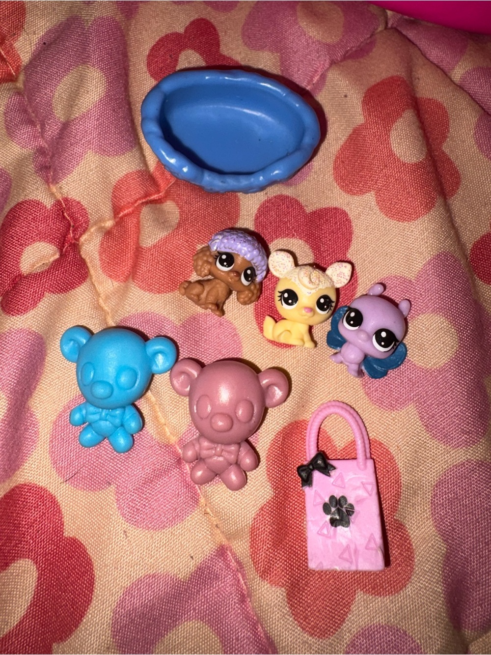 Lot of minis littlest pet shop🐾